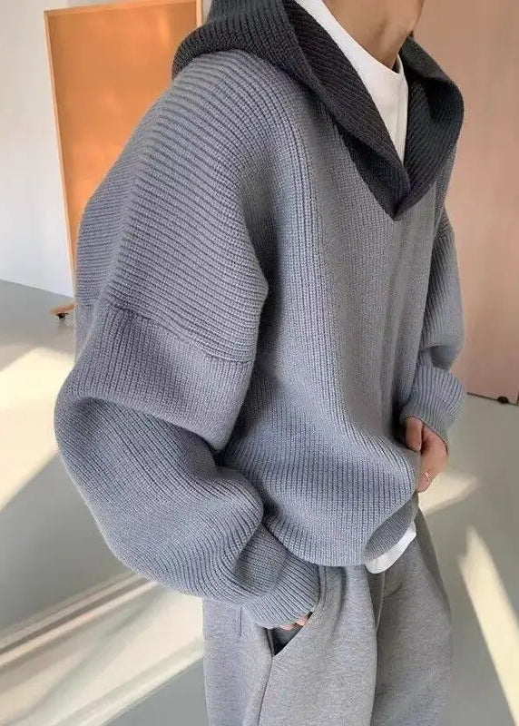 Gray Sweater Retro/Modern